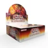 Yu-Gi-Oh! Blazing Dominion – Boosterbox Maak je klaar voor explosieve duels met Yu-Gi-Oh! Blazing Dominion. Deze krachtige nieuwe set introduceert indrukwekkende Synchro Monsters, gigantische Machines, nieuwe Fairy Tail kaarten en support voor populaire archetypes zoals Red Dragon Archfiend en Superdreadnought trains. Blazing Dominion zit vol nieuwe strategieën, nostalgische support en krachtige kaarten die duelists en verzamelaars niet willen missen. Nieuwe Red Dragon Archfiend & Crimson kaarten Fans van Jack Atlas en Red Dragon Archfiend kunnen hun hart ophalen met gloednieuwe Synchro Monsters en support kaarten. De set introduceert onder andere: * Nieuwe krachtige Red Dragon Archfiend support * The Crimson King Synchro Monster * Een nieuwe versie van Crimson Blader * Nieuwe Resonator support * Power Vice Dragon Met deze kaarten wordt het makkelijker dan ooit om indrukwekkende DARK Dragon Synchro plays op te zetten en je tegenstander compleet te overweldigen. Anna Kaboom & Superdreadnought support Ook train duelists krijgen enorme upgrades in Blazing Dominion. Anna Kaboom keert terug met nieuwe Level 10 EARTH Machine monsters en krachtige Rank 10 Xyz Monsters. Verwacht: * Nieuwe Superdreadnought Xyz Monsters * Extra Machine summons * Negates en destruction effects * Nieuwe support voor Urgent Schedule strategieën * Snelle toegang tot grote Rank 10 plays Perfect voor duelists die houden van gigantische Machines en explosieve combo’s. Fairy Tail keert terug De populaire Fairy Tail monsters krijgen in deze set een compleet nieuw hoofdstuk. Blazing Dominion bevat: * Nieuwe Fairy Tail monsters * Fairy Tail Fusion Monsters * Nieuwe Equip Spell support * Een nieuwe DARK Rank 4 Xyz Monster * Effect negates en krachtige summoning effecten Deze kaarten combineren controle, combo’s en prachtige fantasy artwork in één archetype. Vol krachtige kaarten & verzamelwaarde Naast competitieve kaarten bevat Blazing Dominion ook prachtige rarities voor verzamelaars. De set bevat: * 10 Secret Rares * 14 Ultra Rares * 26 Super Rares * 50 Commons * 25 mogelijke Starlight Rares Daardoor is deze boosterbox interessant voor: * Competitieve duelists * Yu-Gi-Oh! verzamelaars * Fans van Synchro en Xyz decks * Liefhebbers van Starlight Rares Inhoud & Specificaties * Product: Yu-Gi-Oh! Blazing Dominion Boosterbox * Aantal boosters: 24 * Kaarten per booster: 9 * Taal: Engels Rarities: * 10 Secret Rare * 14 Ultra Rare * 26 Super Rare * 50 Common * 25 kaarten beschikbaar als Starlight Rare * Officiële Yu-Gi-Oh! TCG release * Geschikt voor spelen, verzamelen en openen