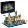 LEGO Harry Potter – Kasteel Zweinstein en Terrein 76419 Breng de magie van de Tovenaarswereld tot leven met het indrukwekkende LEGO Harry Potter Kasteel Zweinstein en Terrein. Dit uitgebreide displaymodel laat je het iconische kasteel en de omliggende gebieden steen voor steen nabouwen, compleet met talloze herkenbare locaties uit de Harry Potter-films. Bouw onder andere de Hoofdtoren, Astronomietoren, Grote Zaal, het Boothuis, de binnenplaatsen, kassen, bruggen en paden. Ook het rotsachtige landschap rondom Zweinstein en het Zwarte Meer zijn tot in detail verwerkt in het model. Binnen het kasteel zijn verschillende bekende locaties te ontdekken, waaronder de Geheime Kamer, Kamer van de Gevleugelde Sleutels, Toverdrankenkamer en Schaakbordkamer. Daarnaast bevat de set diverse iconische verwijzingen naar de films, zoals het schip van Klammfels, de koets van Beauxbatons en de Ford Anglia in de Beukwilg. Met maar liefst 2660 onderdelen vormt Kasteel Zweinstein na het bouwen een indrukwekkende blikvanger voor iedere Harry Potter- en LEGO-collectie. Het model wordt compleet gemaakt met een goudkleurige figuur van de architect van Zweinstein en een stijlvol naamplaatje. Productkenmerken Onderdeel van de LEGO Harry Potter collectie Gedetailleerd displaymodel van Kasteel Zweinstein en het omliggende terrein Met de Hoofdtoren, Astronomietoren, Grote Zaal en het Boothuis Inclusief binnenplaatsen, kassen, bruggen en het Zwarte Meer Bouw de Geheime Kamer, Kamer van de Gevleugelde Sleutels, Toverdrankenkamer en Schaakbordkamer Inclusief het schip van Klammfels Inclusief de koets van Beauxbatons met gevleugelde paarden Inclusief de Ford Anglia in de Beukwilg Goudkleurige figuur van de architect van Zweinstein Inclusief Kasteel Zweinstein-naamplaatje Ondersteuning via de LEGO Builder app Specificaties LEGO-nummer: 76419 Aantal onderdelen: 2660 Afmetingen: ca. 21 cm hoog × 35 cm breed × 25 cm diep Serie: LEGO Harry Potter