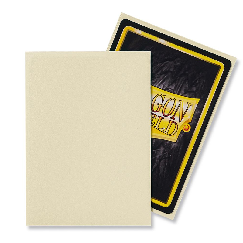 # Dragon Shield – Standard Size Matte Sleeves Ivory – 100 Sleeves Bescherm je kaarten met **Dragon Shield Matte Sleeves**. Deze stevige sleeves combineren betrouwbare bescherming met een **matte ivoorkleurige achterkant**, ideaal voor zowel casual als competitief gebruik. De sleeves hebben een standaardformaat van **63 x 88 mm** en zijn PVC-vrij. Ze zijn geschikt voor populaire Trading Card Games zoals **Magic: The Gathering, Pokémon TCG en Lord of the Rings TCG**. Iedere box bevat **100 sleeves** en is voorzien van een printed label waarop je eenvoudig de naam van je favoriete deck kunt noteren. ### SPECIFICATIES * Merk: Dragon Shield * Serie: Matte * Formaat: Standard Size – 63 x 88 mm * Inhoud: 100 sleeves * Kleur: Ivoor (Ivory) * Matte achterkant * PVC-vrij * Geschikt voor Magic: The Gathering, Pokémon TCG, Lord of the Rings TCG en andere Standard Size kaartspellen * Inclusief printed label voor het labelen van je deck * Geschikt voor spelen, vervoeren en bewaren