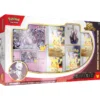 Pokémon 30th Celebration Mewtwo Figure Collection Vier 30 jaar Pokémon Trading Card Game met de indrukwekkende Pokémon 30th Celebration Mewtwo Figure Collection. Deze exclusieve jubileumuitgave combineert een prachtig Mewtwo-figuur, exclusieve verzamelitems en boosters uit de feestelijke 30th Celebration-uitbreiding. Een absolute must-have voor iedere Pokémon-verzamelaar en fan van de legendarische Mewtwo. De Pokémon 30th Celebration-uitbreiding is een eerbetoon aan drie decennia Pokémon TCG en bestaat volledig uit foil kaarten. Iedere booster biedt een unieke openingservaring met schitterende illustraties, premium afwerkingen en de kans op de meest gewilde kaarten uit de jubileumset. Eén van de hoogtepunten van de set is de introductie van de nieuwe Futuristic Rare-rarity. Deze bijzondere kaarten zijn voorzien van futuristische illustraties van de bekende Japanse kunstenaar YOSHIROTTEN, waaronder spectaculaire uitvoeringen van Mewtwo ex en Mew ex. Daarnaast keren iconische Pokémon-kaarten terug als luxe herdrukken, voorzien van een exclusieve 30th Celebration Pikachu-stempel. Het pronkstuk van deze collectie is het gedetailleerde Mewtwo-figuur, perfect om jouw favoriete Pokémon-kaarten of verzamelobjecten naast te presenteren. Inhoud Exclusief Mewtwo-figuur Meerdere Pokémon 30th Celebration boosterpacks Exclusieve promo kaart(en) Pokémon TCG Live codekaart (indien door de fabrikant inbegrepen) Of je nu een groot fan bent van Mewtwo, op zoek bent naar de nieuwste chase cards of jouw Pokémon-verzameling wilt uitbreiden met een exclusieve jubileumuitgave, de Pokémon 30th Celebration Mewtwo Figure Collection is een schitterende toevoeging aan iedere collectie.