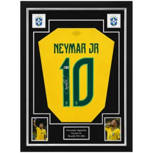Neymar Jr. – Gesigneerd Brazilië WK 2026 Shirt | Professioneel Ingelijst & Gecertificeerd Een exclusief verzamelstuk van één van de meest spectaculaire voetballers van zijn generatie: Neymar Jr. Dit Brazilië WK 2026-shirt is persoonlijk gesigneerd door Neymar Jr. en professioneel verwerkt in een luxe memorabilia-display. Een indrukwekkend collectors item dat de flair, creativiteit en passie van de Braziliaanse superster perfect weerspiegelt. Braziliaanse magie op het grootste podium Neymar Jr. staat wereldwijd bekend om zijn ongekende techniek, creativiteit en spectaculaire speelstijl. Al jarenlang behoort hij tot de absolute wereldtop en is hij één van de grootste iconen van het Braziliaanse voetbal. Met talloze prijzen op clubniveau en een indrukwekkende interlandcarrière heeft Neymar een blijvende indruk achtergelaten op het internationale voetbal. Dit gesigneerde Brazilië WK 2026-shirt vormt een bijzonder eerbetoon aan zijn optreden op het grootste voetbaltoernooi ter wereld. Gesigneerd & gecertificeerd Het shirt is persoonlijk gesigneerd door Neymar Jr. en wordt geleverd met een certificaat van echtheid. Daarnaast is het professioneel ingelijst met hoogwaardige materialen om het shirt optimaal te presenteren én te beschermen. Hierdoor is het direct klaar om een prominente plaats te krijgen in een collectie, kantoor, mancave of andere bijzondere ruimte. Productkenmerken: Brazilië WK 2026 voetbalshirt Persoonlijk gesigneerd door Neymar Jr. Inclusief certificaat van echtheid Professioneel en luxe ingelijst Premium voetbalmemorabilia Exclusief display- en verzamelobject Direct klaar om tentoongesteld te worden Een premium collectors item Gesigneerde memorabilia van Neymar Jr. behoren wereldwijd tot de meest gewilde voetbalverzamelobjecten. Dit professioneel ingelijste WK 2026-shirt combineert exclusiviteit, authenticiteit en een luxe presentatie in één indrukwekkend display. Een premium verzamelstuk voor liefhebbers van Neymar Jr., Brazilië en exclusieve voetbalmemorabilia. Braziliaanse klasse. Een iconische handtekening. Een blikvanger voor iedere collectie.